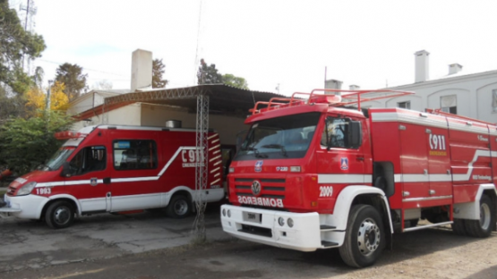 Se le incendió la moto mientras la arreglaba