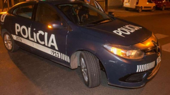 Amenazó con un arma blanca, robó un teléfono y lo tiró a las pocas cuadras 