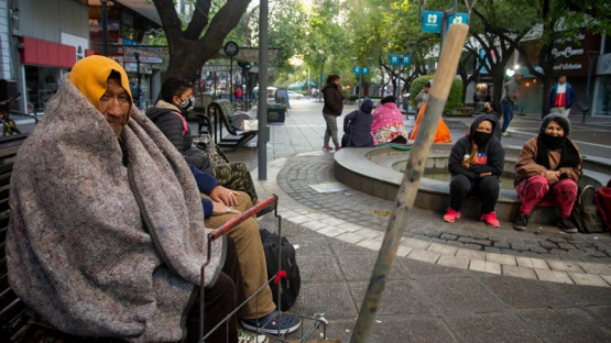  Casi 600.000 mendocinos están por debajo de la línea de pobreza, según el informe local