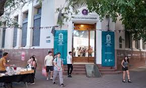 Invitación a charla gratuita sobre salud mental en el ECA Sur