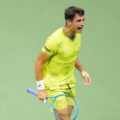 ¡Batacazo argentino en Nueva York! Mariano Navone eliminó a Djokovic y logró la victoria más importante de su carrera